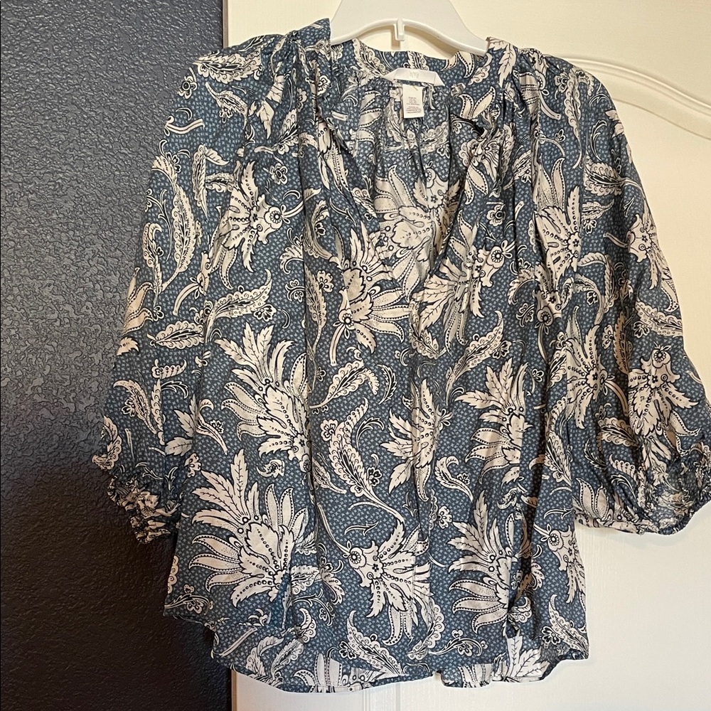 H&M Blue and White Balloon Sleeve Paisley Blouse-Sz-XL - Picture 5 of 8